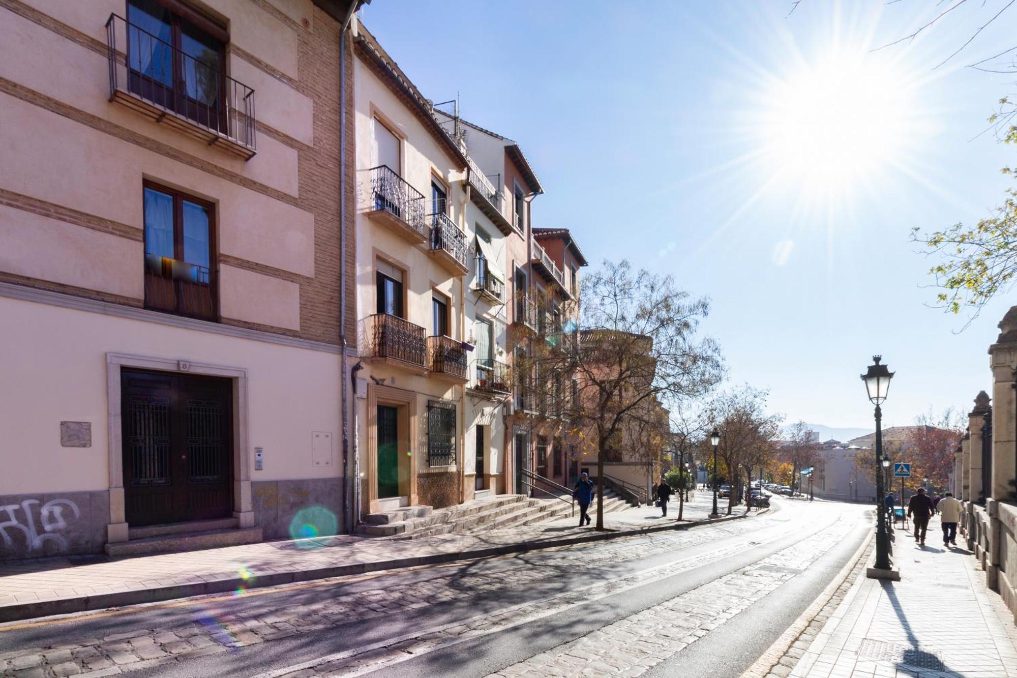Апартаменти Atico Junto Al Albaicin Con Terraza Гранада Екстер'єр фото